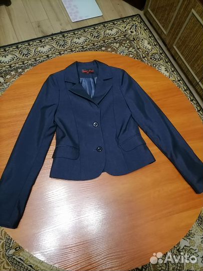 Школьная форма. Пиджак для девочки 134-140