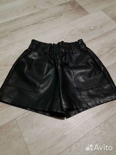 Шорты из эко кожи