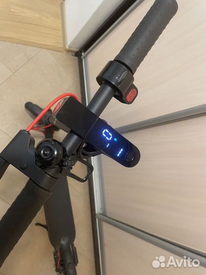 Электросамокат Xiaomi mijia M365 PRO