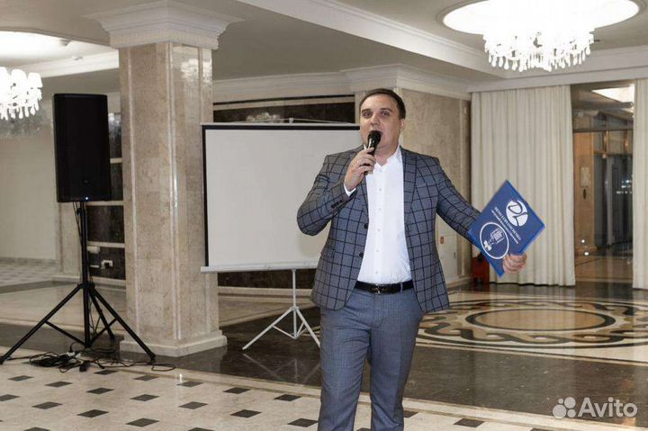 Ведущий,вокалист, диджей, музыкант