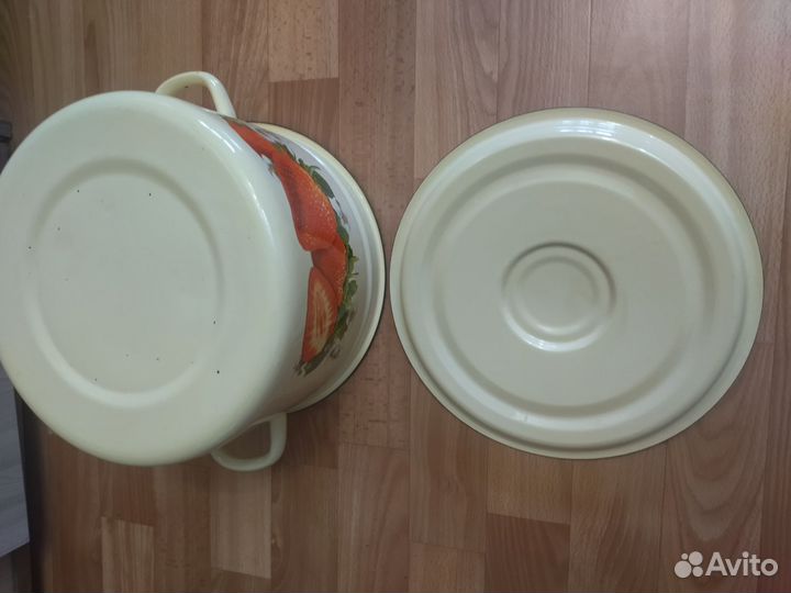 Кастрюля эмалированная 6 литров