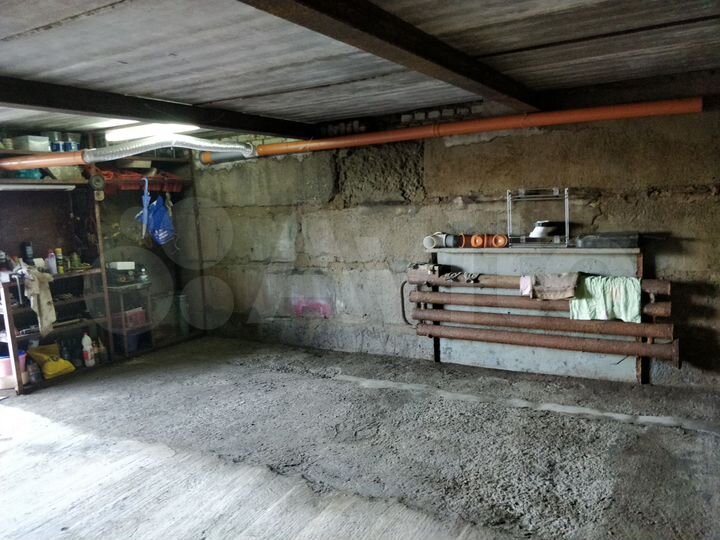 Гараж, > 30 м²