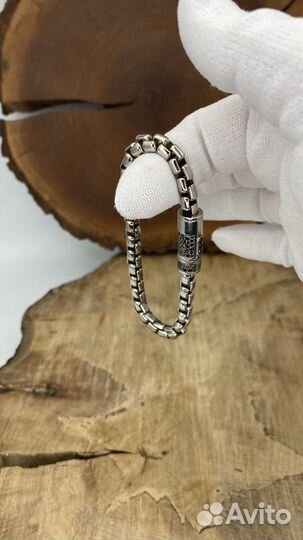 Золотой браслет с бриллиантами