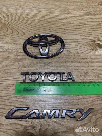 Toyota Camry эмблема