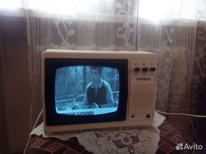 Телевизор Сапфир 412 ч/б, работает