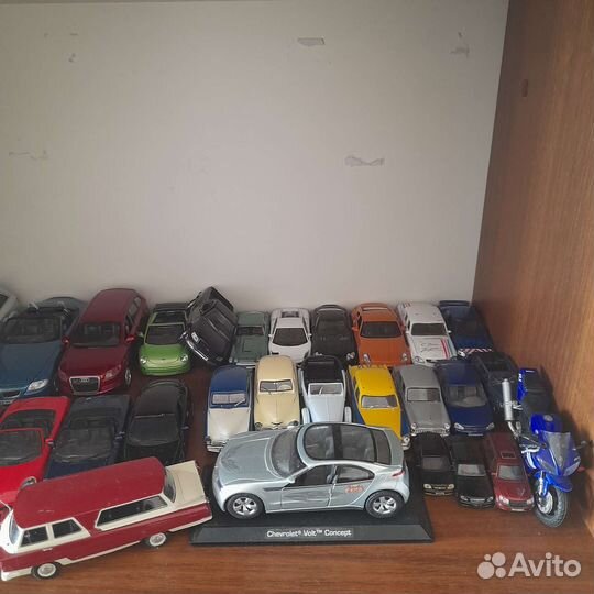 Игрушечные модели машин