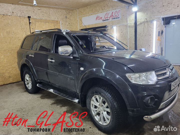 Лобовое стекло на Mitsubishi Pajero