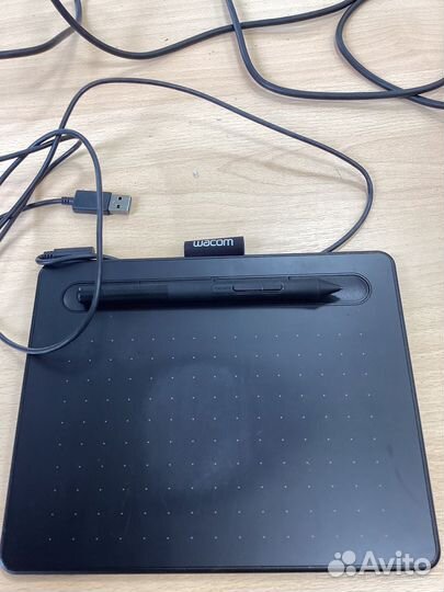 Графический планшет Wacom Intuos Basic Pen S