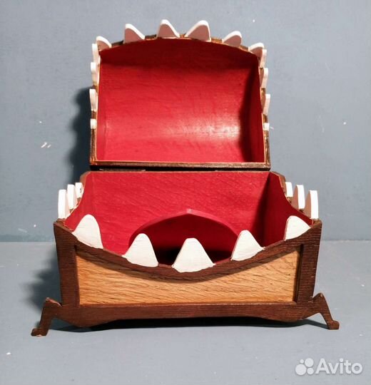 Шкатулка сундучок