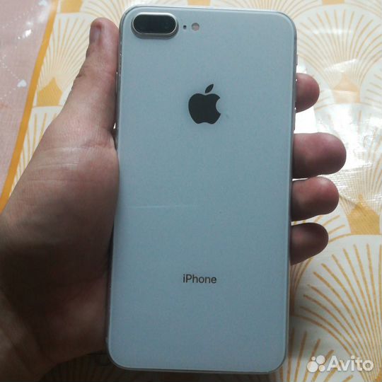 iPhone 8 Plus, 64 ГБ