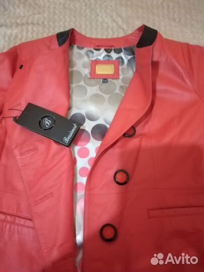 Кожанная куртка женская