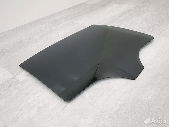 Стекло двери заднее правое Mercedes E220 D Amg