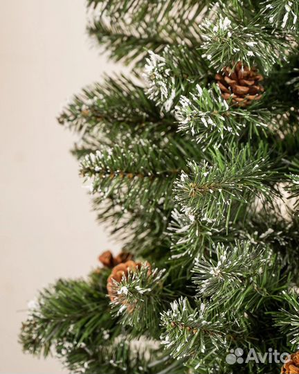 Елка искуственная