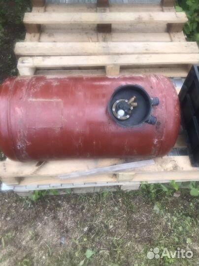 Автомобильный газовый баллон