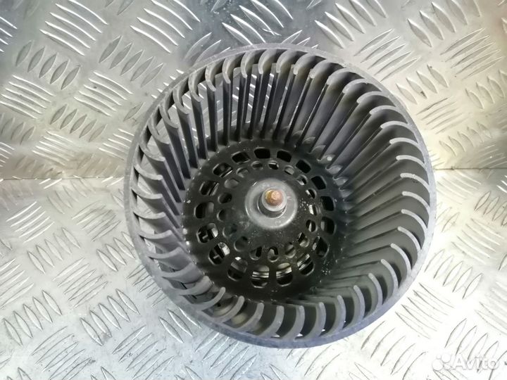 Моторчик отопителя Ситроен С4 Б7 2012