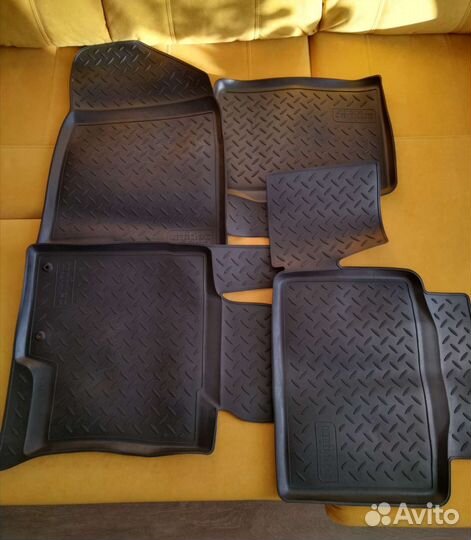 Резиновые коврики на Киа Оптима