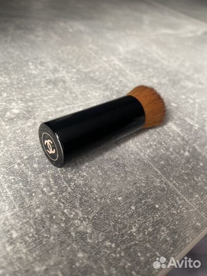 Кисть Chanel