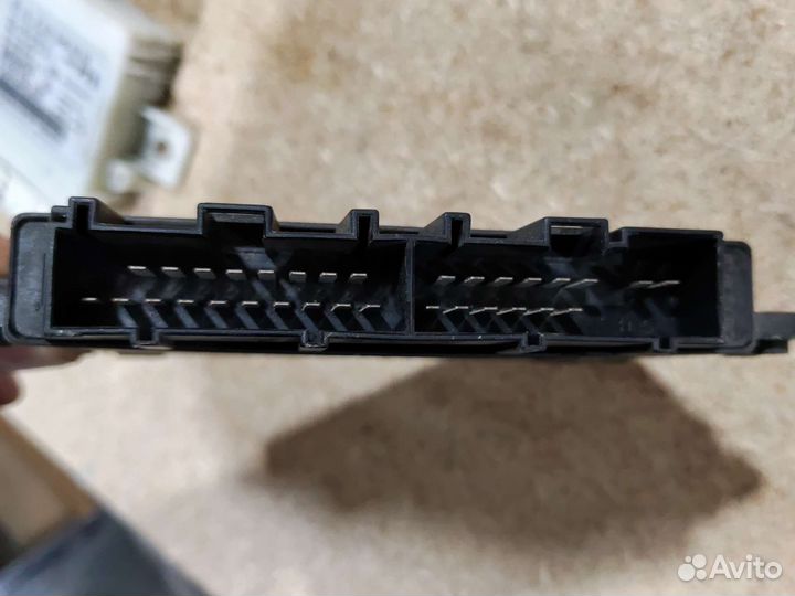 Блок управления парктроников Мерседес w221 w216