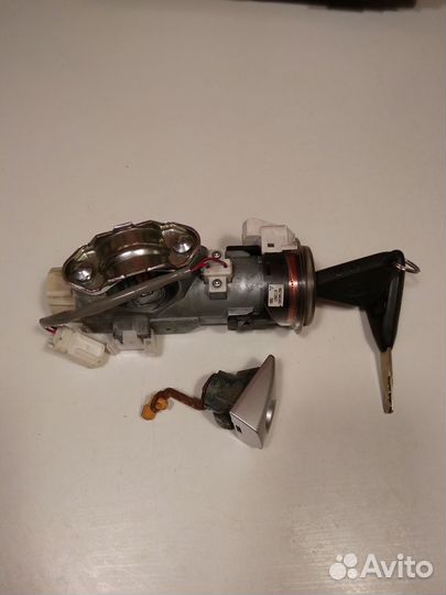 Эбу двигателем / комплект / Subaru Impreza G12