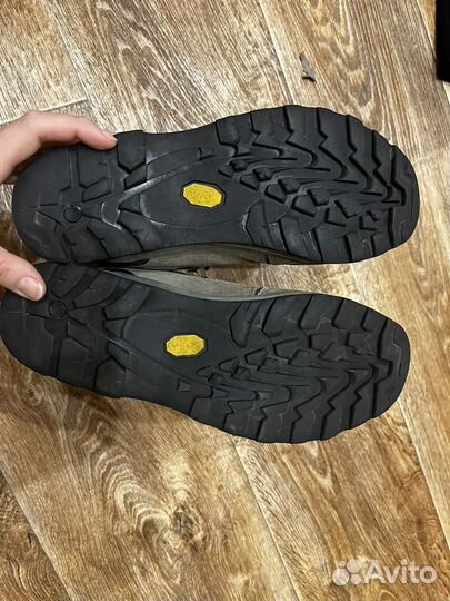 Треккинговые ботинки la sportiva