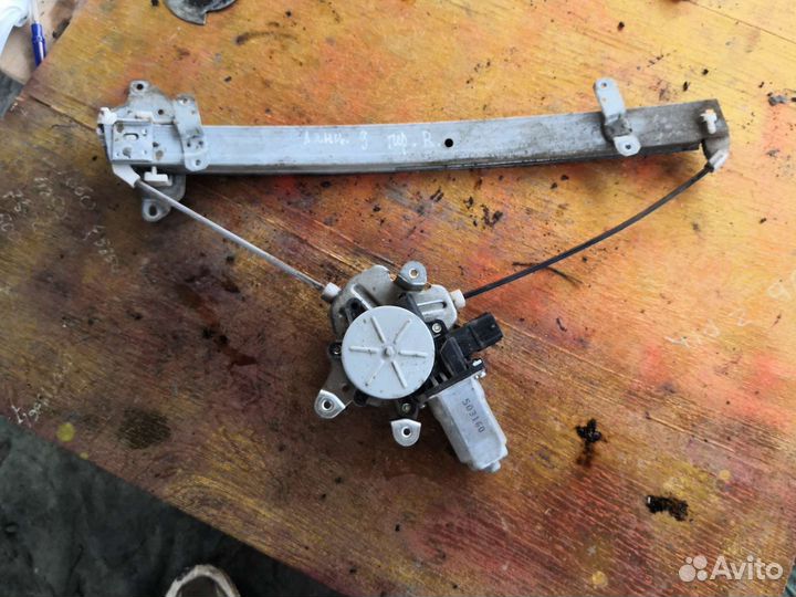 Стеклоподъёмник передней mitsubishi lancer 9