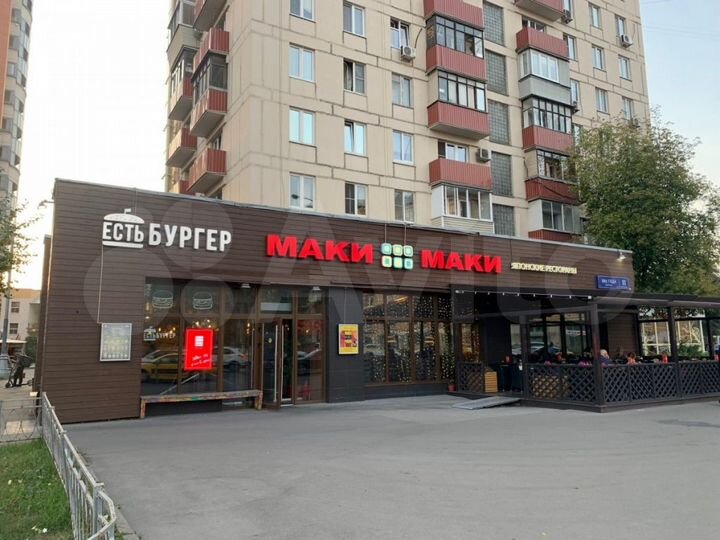 Продам торговое помещение, 484 м²