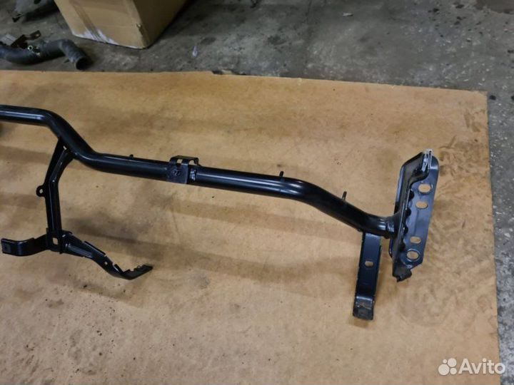 Усилитель торпедо Mercedes-Benz S-Klass седан