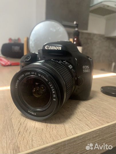 Зеркальный фотоаппарат canon 550d