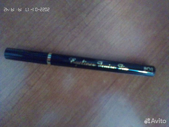 Жидкая подводка для глаз