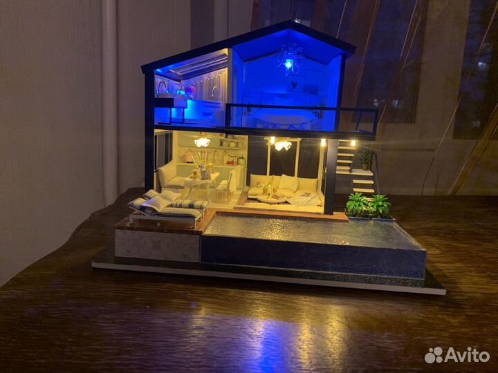 Кукольный домик Румбокс Дом с бассейном