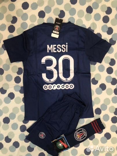 Футбольная форма псж+гетры псж