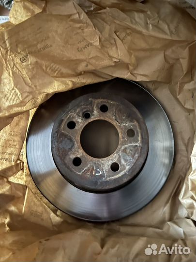 Продам тормозные диски на BMW X5 4 штуки