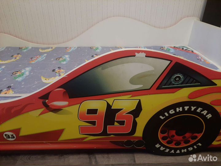 Детская кровать машина бу с матрасом