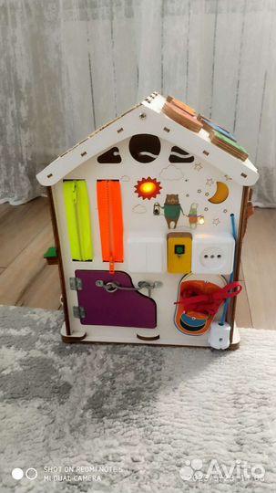 Бизиборд домик