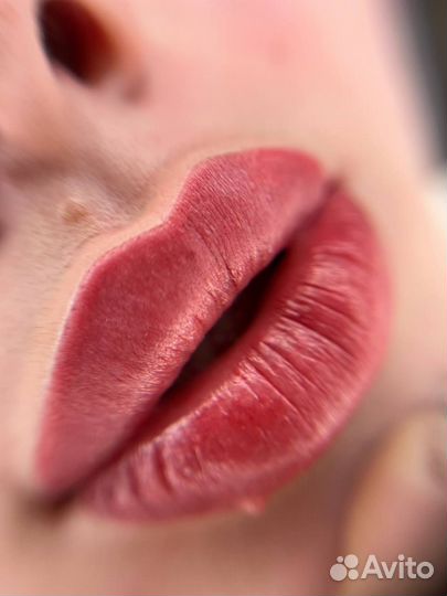 Перманентный макияж бровей и губ