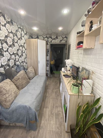 2-к. квартира, 42,7 м², 2/4 эт.