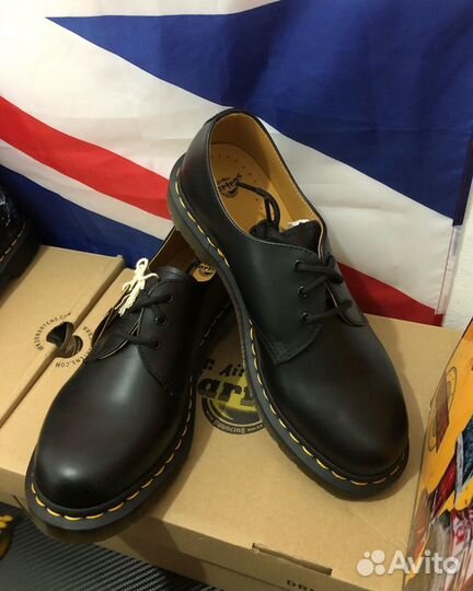 Dr. Martens 1461 Black Smoorh