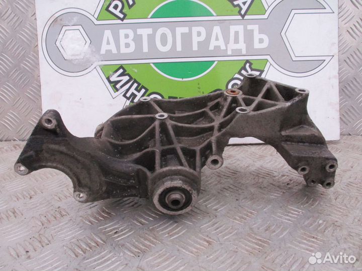 Кронштейн генератора Audi A4 B5 1996г 1.6 ADP