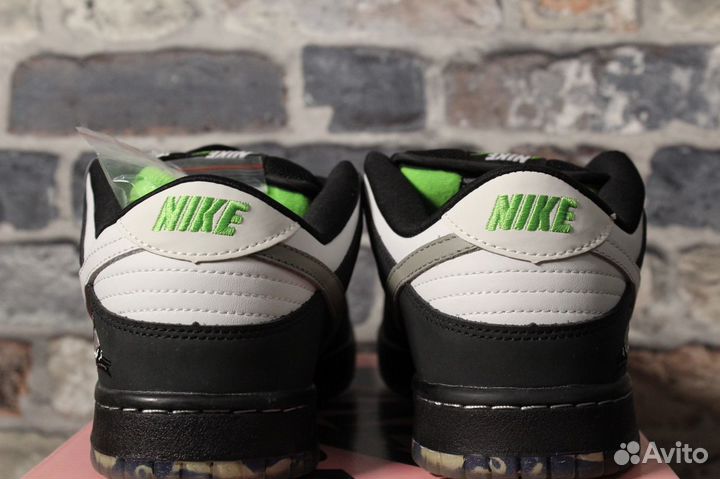 Nike dunk low staple panda pigeon