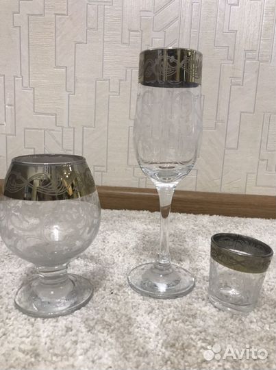 Набор фужеров, бокалов