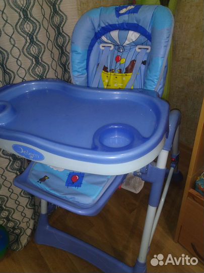 Столик для кормления ребенка