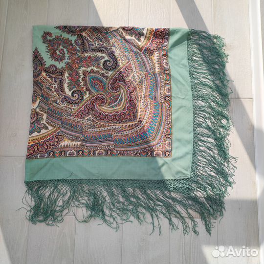 Павловопосадский платок 148х148