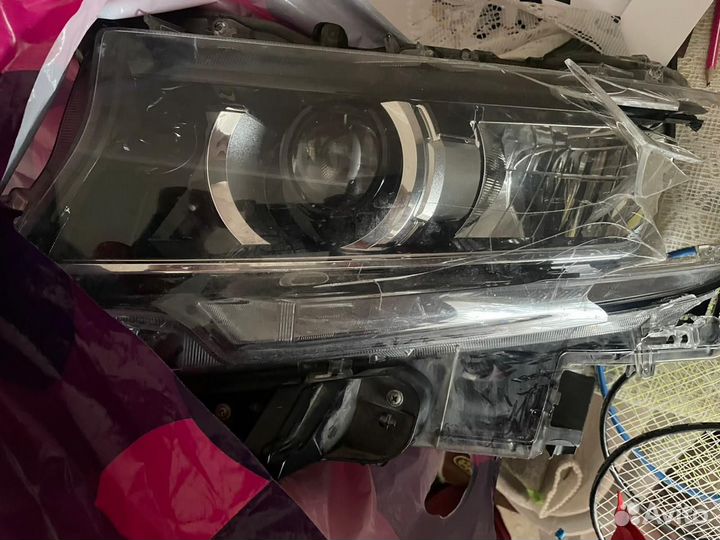 Фара toyota land cruiser 150