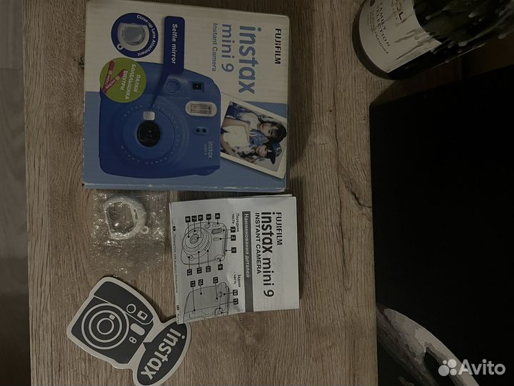 Пленочный фотоаппарат instax mini 9