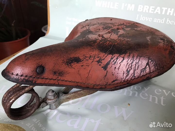 Старинное велосипедное сидение