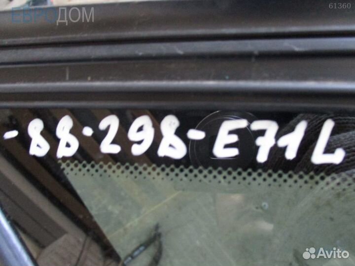 Форточка кузова левая