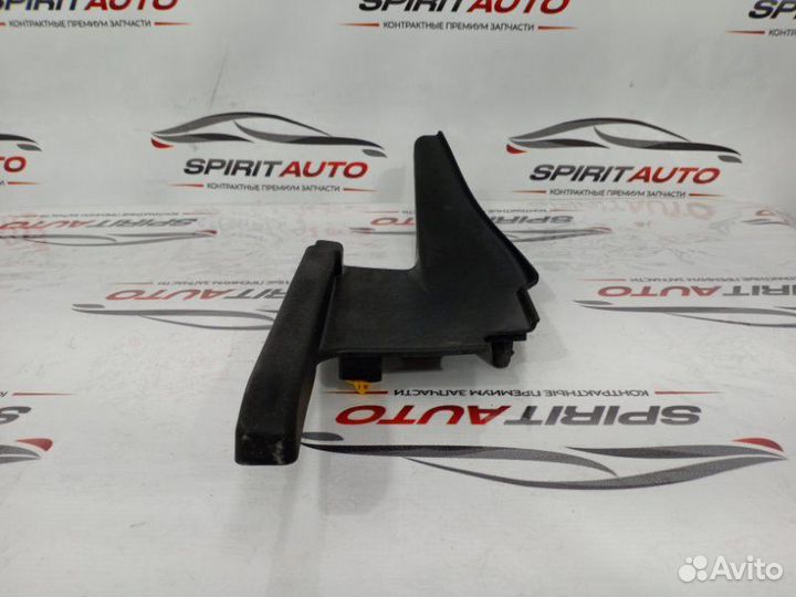 Накладка крыла передняя левая Kia Sedona 3 G6DH