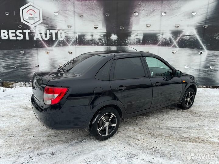 LADA Granta 1.6 МТ, 2013, 122 000 км