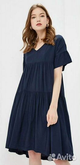 Одежда для беременных (платье, свитер, джинсы)