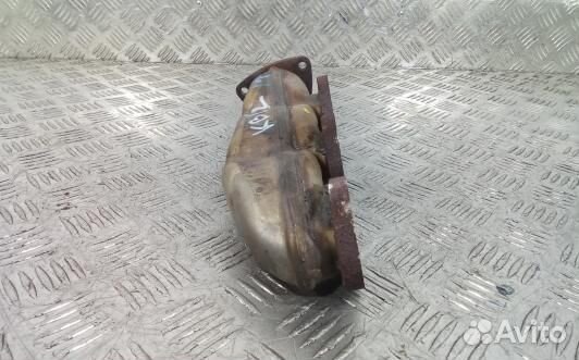 Выпускной коллектор дизельный audi A4 B8 (KBE02BJ0